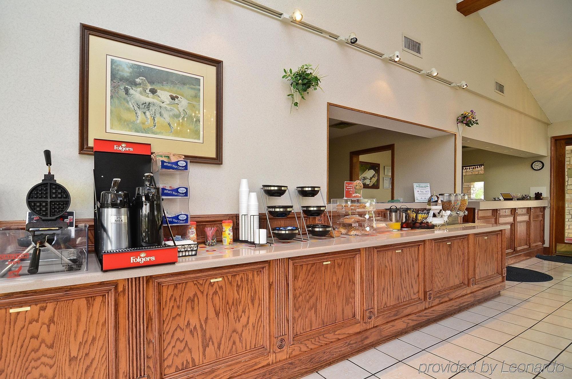 Americas Best Value Inn West Columbia Ресторант снимка