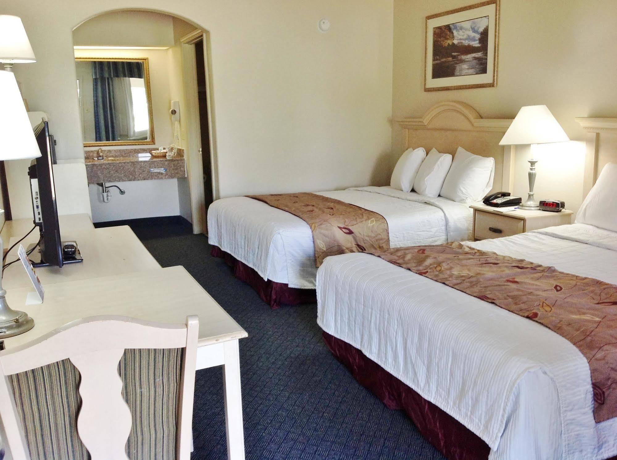 Americas Best Value Inn West Columbia Екстериор снимка