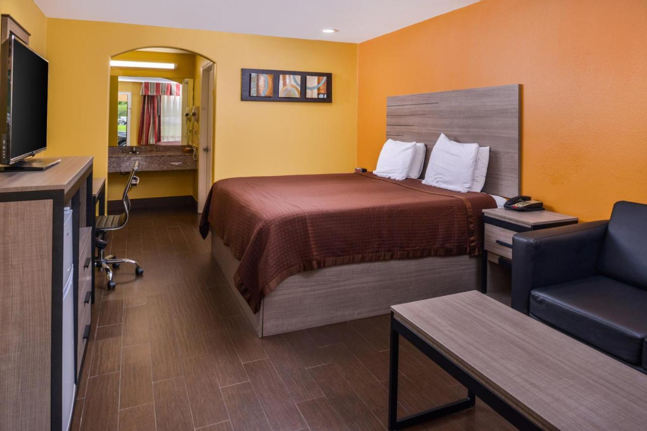 Americas Best Value Inn West Columbia Екстериор снимка
